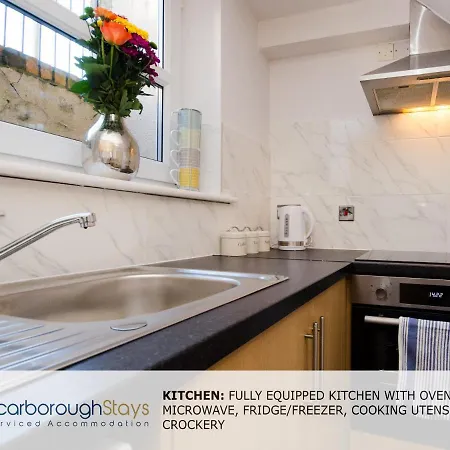 度假居 Hibernia Place, 3 Bedroom Townhouse With Patio & Seating Area - Free Parking 斯卡伯勒